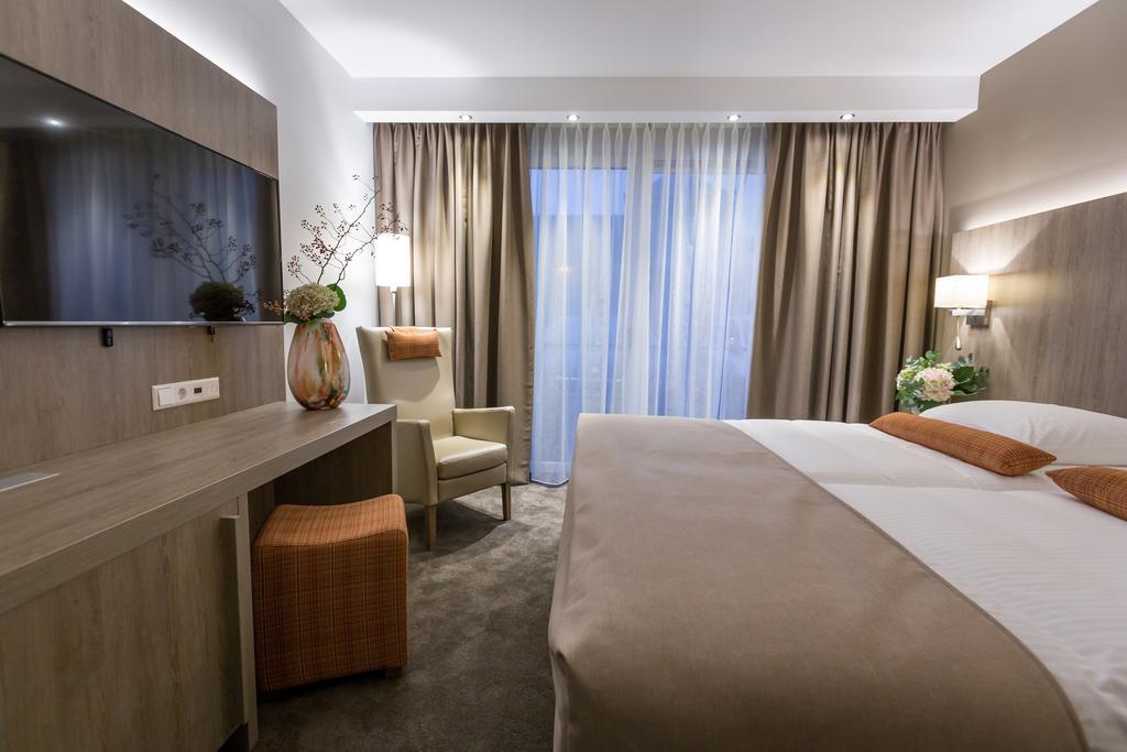 Boutique Hotel Scheepers Valkenburg aan de Geul Zimmer foto